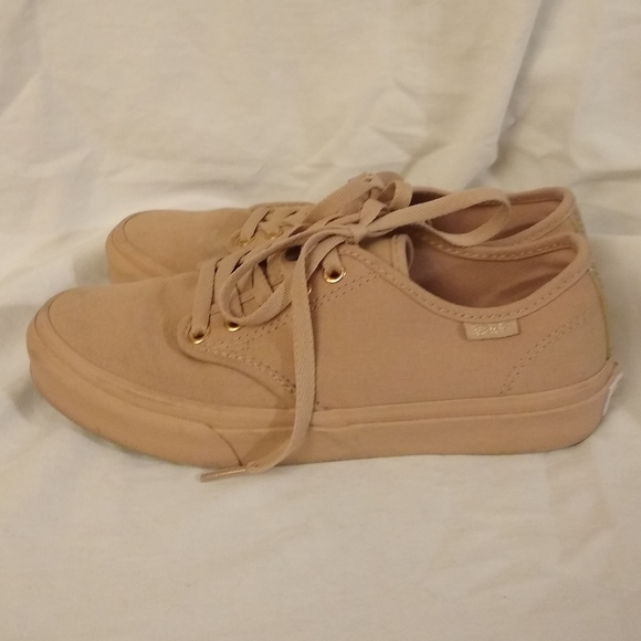 Vans Shoes - Vans pink tennis shoes